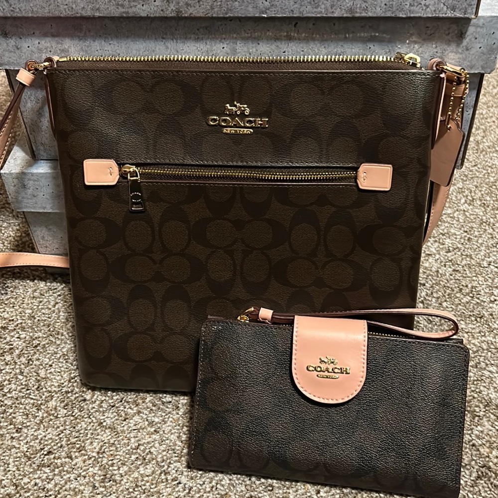 Small Coach crossbody and wallet! Only used once!